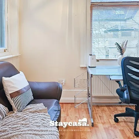 Carlton Co-Living - Private Room Self-Cater Manchester Exterior photo
