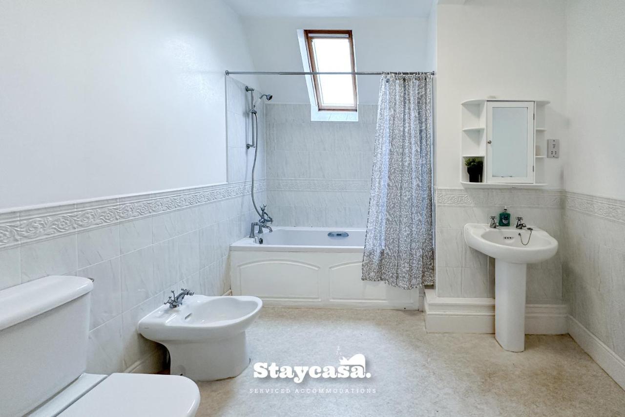 Апартаменты Carlton Co-living - Private Self-cater